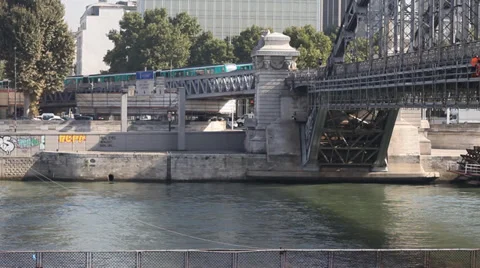 Paris Quay 4 train 4 Stock Footage 39685907