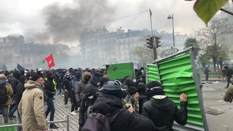 Paris riots break out on first anniversary of yellow vest protests Stock Footage 148606628