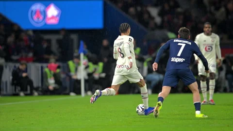 Paris Saint-Germain (PSG) VS LOSC - Ligue 1 (2026) 動画素材 340538053