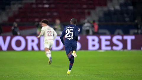 Paris Saint-Germain (PSG) VS LOSC - Ligue 1 (2026) Video stock 340538173