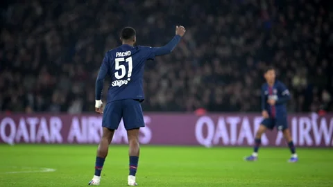 Paris Saint-Germain (PSG) VS LOSC - Ligue 1 (2026) 動画素材 340538360