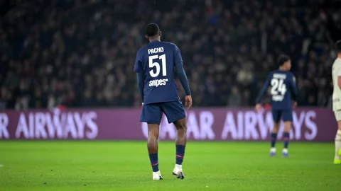 Paris Saint-Germain (PSG) VS LOSC - Ligue 1 (2026) Stock-Footage 340538394