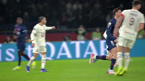 Paris Saint-Germain (PSG) VS LOSC - Ligue 1 (2026) Stock-Footage 340538622