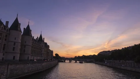 Paris Seine Sunset Timelpase view from "Pont au change" Stock Footage