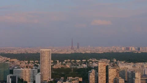 Paris skyline Stock Footage 165685377
