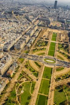 Paris skyline seen from the Eiffel Tower 库存照片