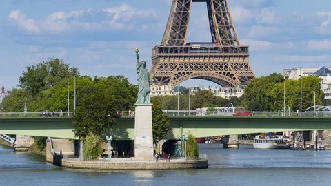 PARIS, Statue of Liberty and Eiffel Tower Stock-Footage 94319616