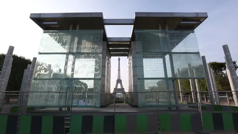 Paris Street Scene Video stock 203260472