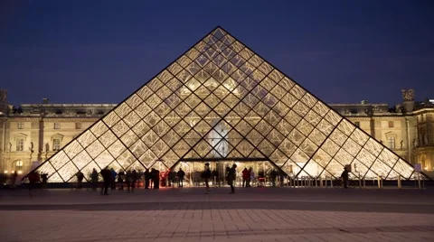 Paris Time lapsed Le Louvre at Night - Tourists enter and exit #26 Stock Footage 40478801