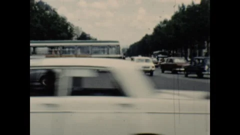 Paris traffic in the middle of roundabouts Stock Footage 253286181