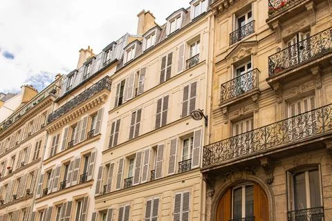 Paris, typical facade and windows Stockfoto's