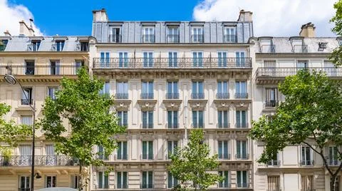 Paris, typical facade and windows Stockfoto's
