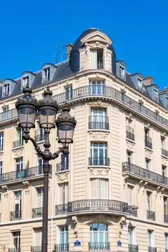 Paris, typical facade and windows Stockfoto's