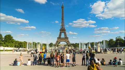 Paris, view of Eiffel Tower from Trocadero Video stock 94248073