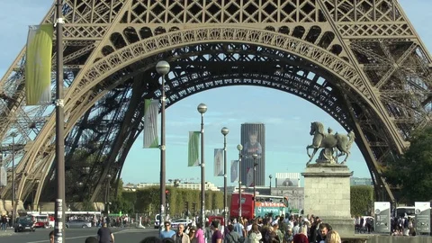 Paris. View of the Tour Eiffel and Tour Montparnasse. 動画素材 103487701