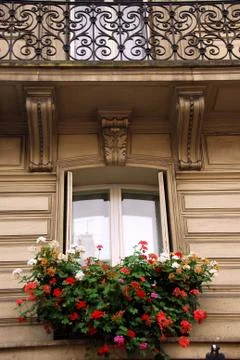 Paris windows Stockfoto's