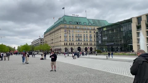 Pariser Platz, a square in the center of Berlin, near the Brandenburg Gate Video stock 250191332