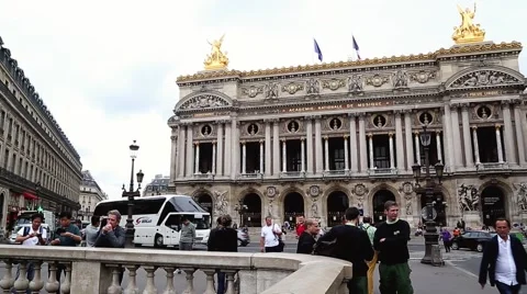 Paris,view of the Opera Garnier Video stock 65116358