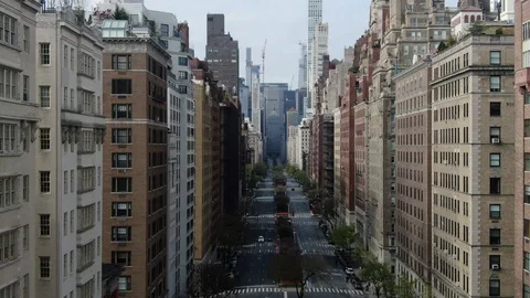 Park Avenue Empty during Coronavirus, NYC, April 2020 Vidéo 129207752