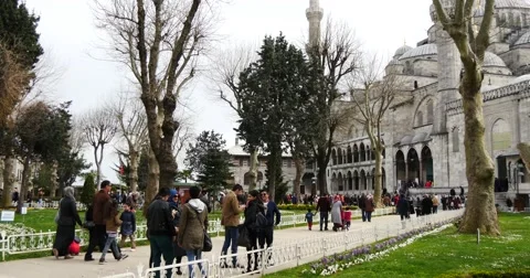Park in front of the Blue Mosque 4K Video stock 49100933