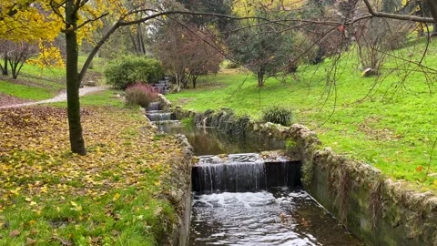 Park in Madrid Vidéo 250545770