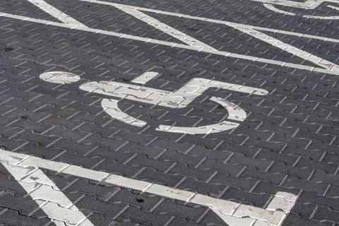 Parking Area With Accessible Spaces Marked for People With Disabilities Nea.. Foto stock