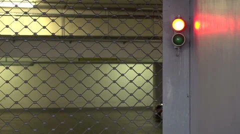 Parking Garage gate closing Stock-Footage 37592694