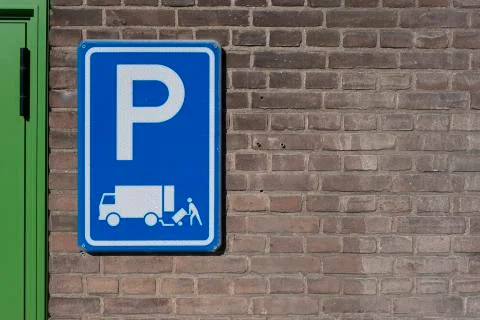 Parking permitted for the immediate loading and unloading of goods only Stock Photos