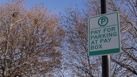 Parking sign Video stock 82949432