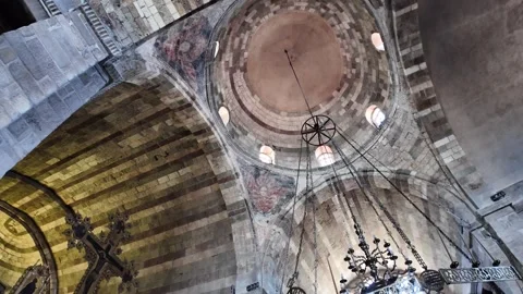 Paros Island,tilt up from altar inside and tilt down with a circle pan inside Vidéo 329288317