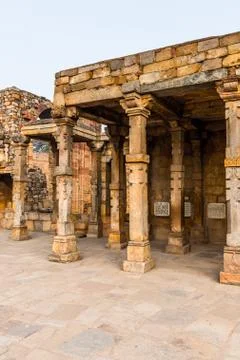 Part of the Qutb complex (Qutub),  an array of monuments and buildings at Meh Fotos de archivo