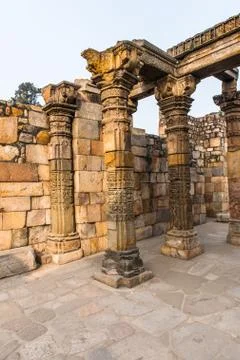Part of the Qutb complex (Qutub),  an array of monuments and buildings at Meh Fotos de archivo
