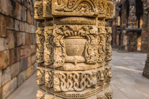 Part of the Qutb complex (Qutub),  an array of monuments and buildings at Meh Fotos de archivo