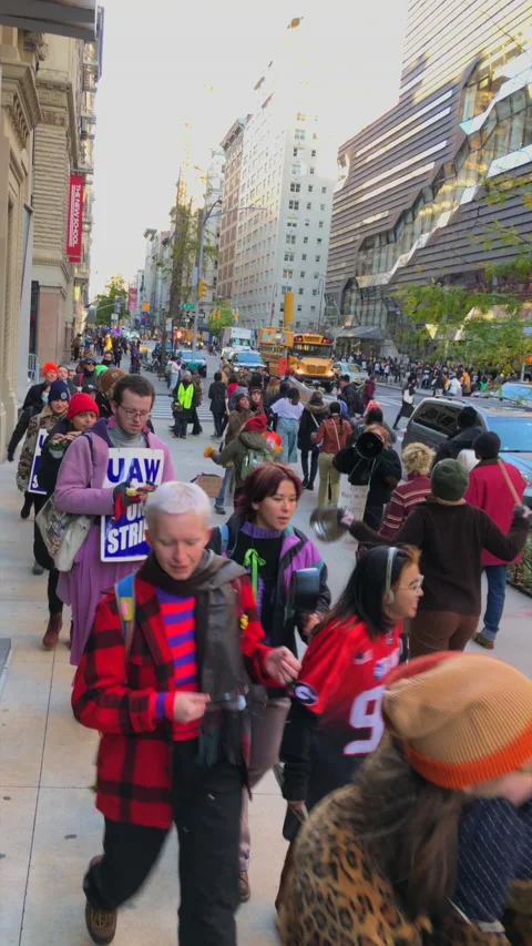 Part-time faculty in New School have been on strike on 2022 in NYC Vidéo 231836163