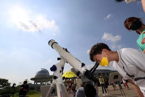 Partial annular solar eclipse seen from Gwangju, Korea - 21 Jun 2020 Foto stock