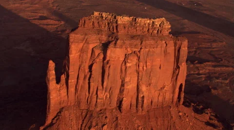 Partial orbit of East Mitten Butte in Monument Valley Stock Footage 59526012