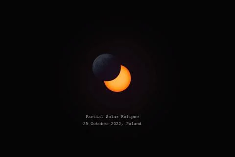 Partial solar eclipse in maximum phase, observation from Poland. The moon o.. Fotos Stock