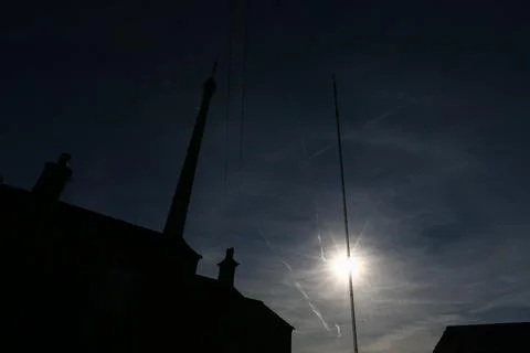 Partial solar eclipse seen from West Yorkshire, Huddersfield, United Kingdom - 2 Fotos Stock