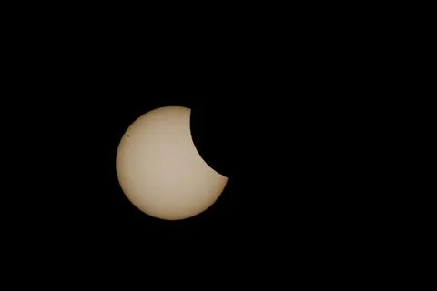Partial Solar Eclipse in the Sky from Kollund DK in March 2025 Fotos Stock