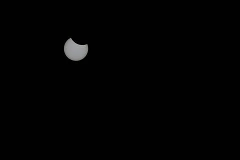Partial Solar Eclipse in the Sky from Kollund DK in March 2025 Fotos Stock