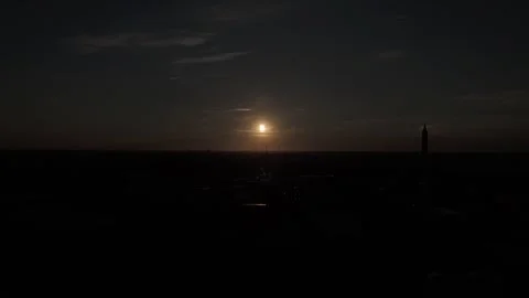Partial Solar Eclipse Sun Low Over Horizon Aerial on 12 August 2026 Vídeo Stock 343157522