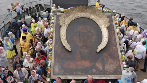 Participants in the Big Procession with the icon of the All Merciful Saviour Vídeo Stock 148489459