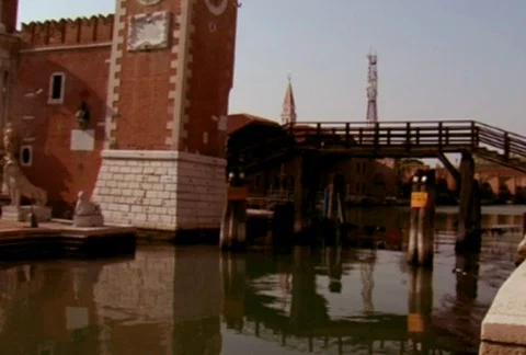 PARTICLES/venice/MDVI 10 Видео 64128