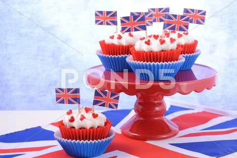 Party Cupcakes With Uk Flags