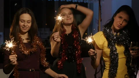 Party in the new year Видео 86446417