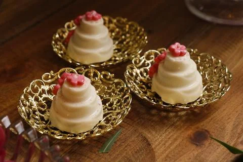 Party sweets in the shape of a cake - Candy to celebrate Foto stock