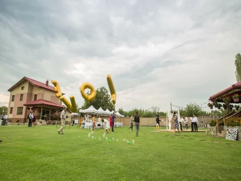 Party time lapse location Video stock 76942064