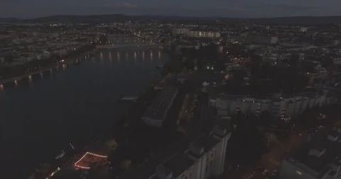 Party while sunset at a river 動画素材 83543499