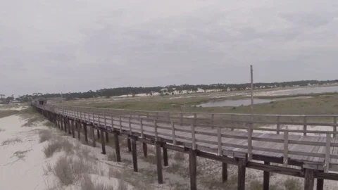 Pass Over Beach Pier Stockbeeldmateriaal 78072111