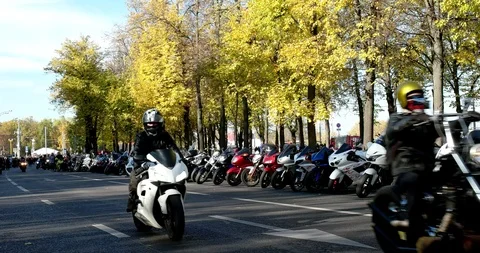 Passage bikers Stock Footage 97322122